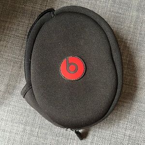 Beats Solo Neoprene Case